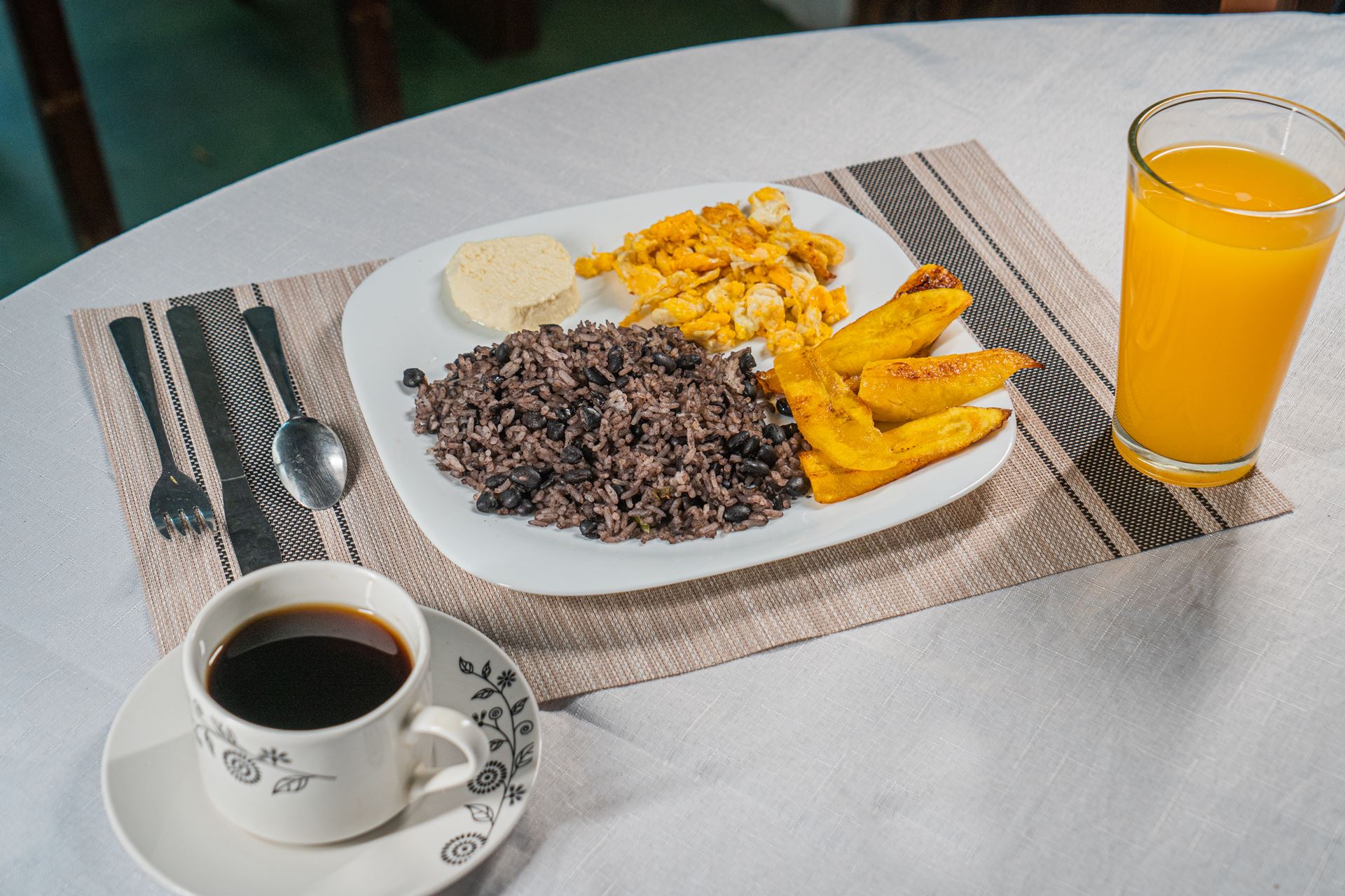 Desayuno Tipico